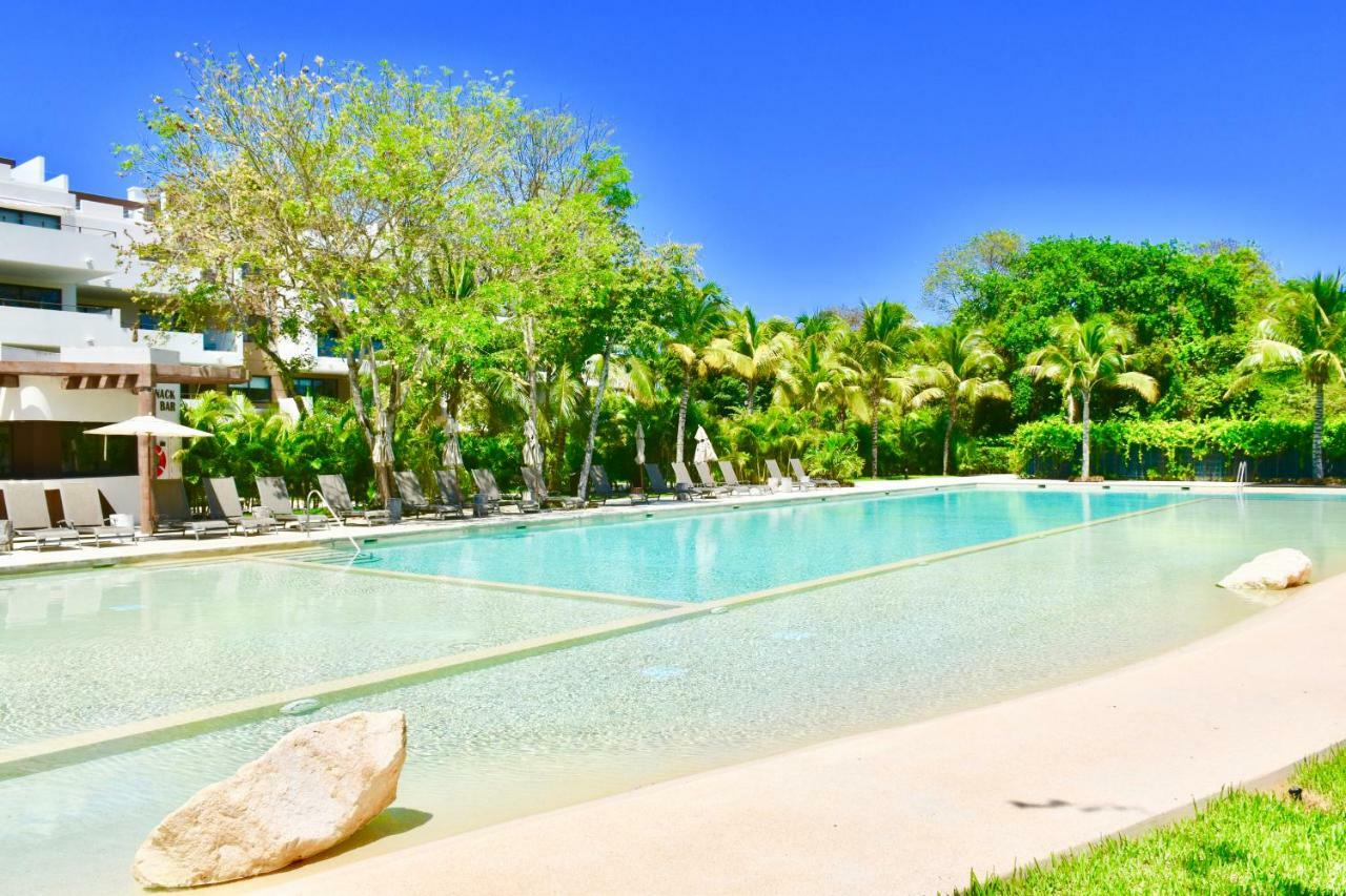 Family Getaway At Nick Price Residences *